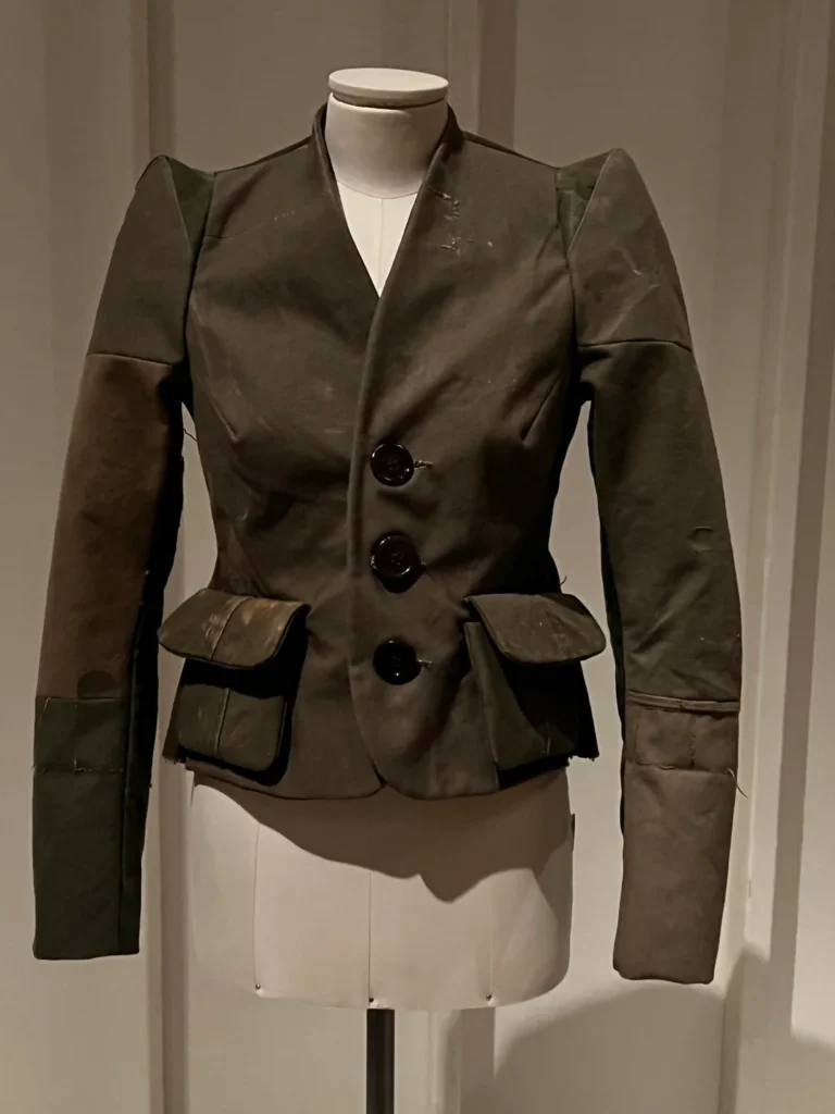 rick owens piece that he made in his early days out of v0 58907nxhk9y81